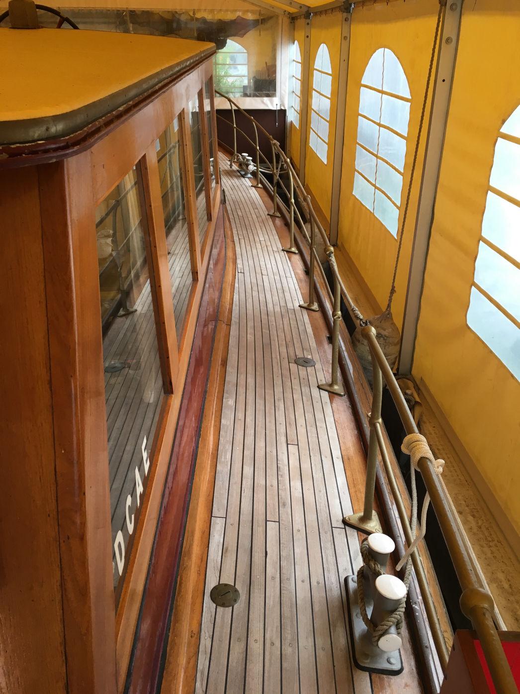 PASSAT I - Rumpf, Heck, mit Lacköl