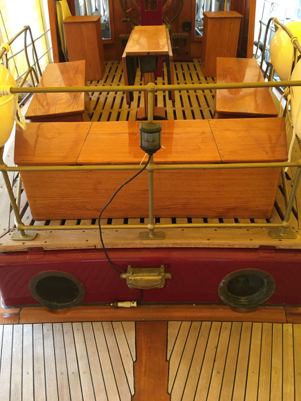 PASSAT I - Oberdeck Sitzgruppe auf Gräting