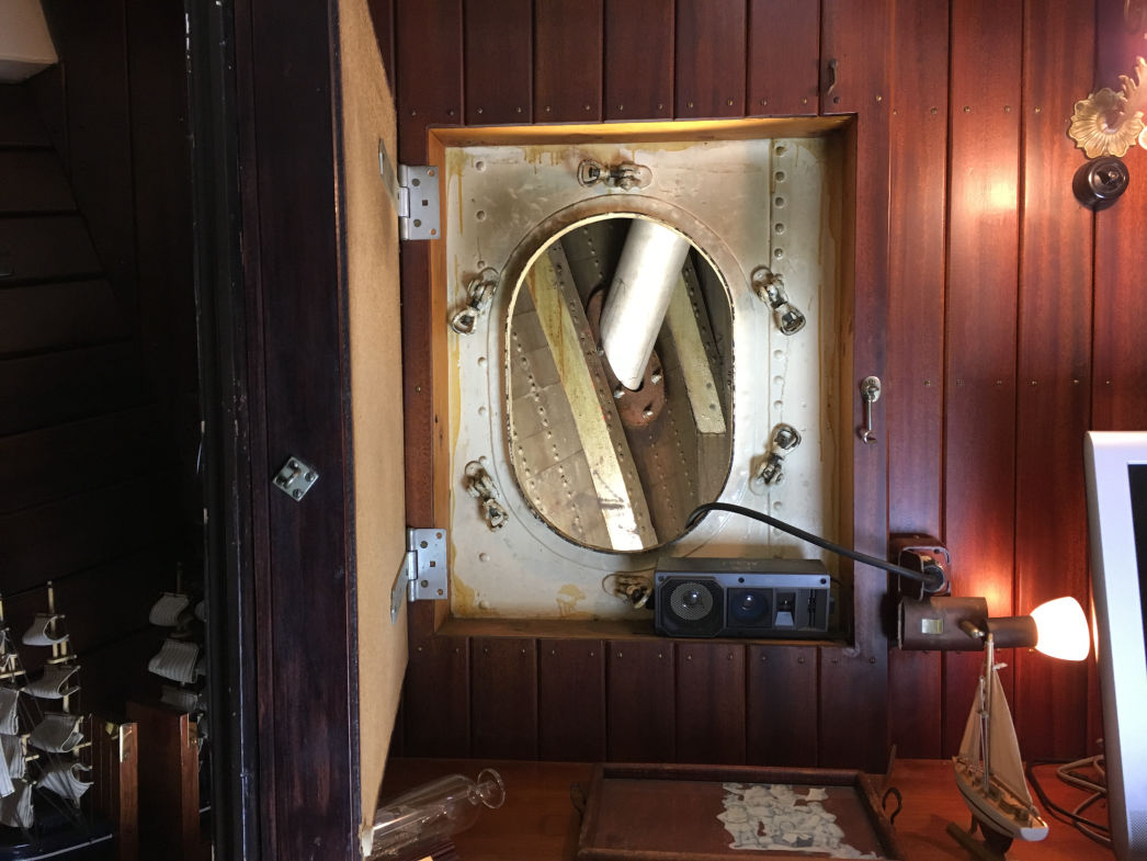 PASSAT I - Schott mit Luke zum Kettenkasten