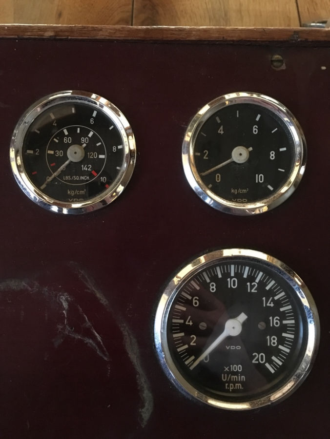 Passat I - Öldruck, Getriebedruck und Drehzahlmesser